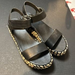 Sorel Cameron Flatform Sandals Size 9 Black Leather Adjustable Ankle Strap